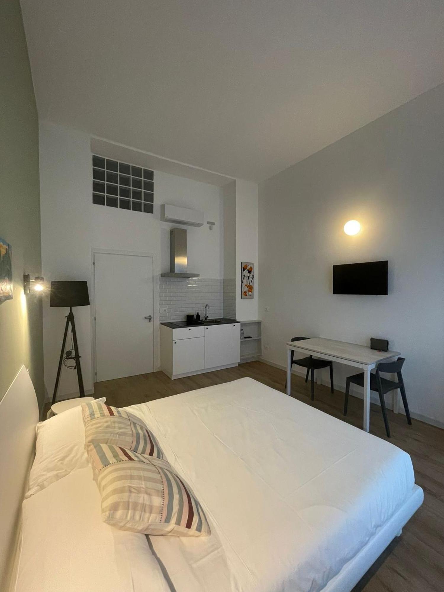 Aloe Comfort Rooms Pescara Eksteriør billede